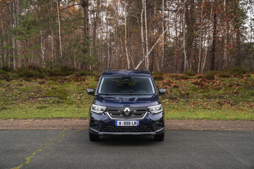 2023 renault kangoo e tech combi 42 Motor16