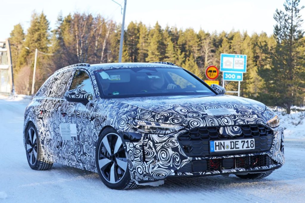 El Audi A4 Avant muestra detalles casi definitivos 13 Motor16 Audi A4 less camo winter 11 Motor16