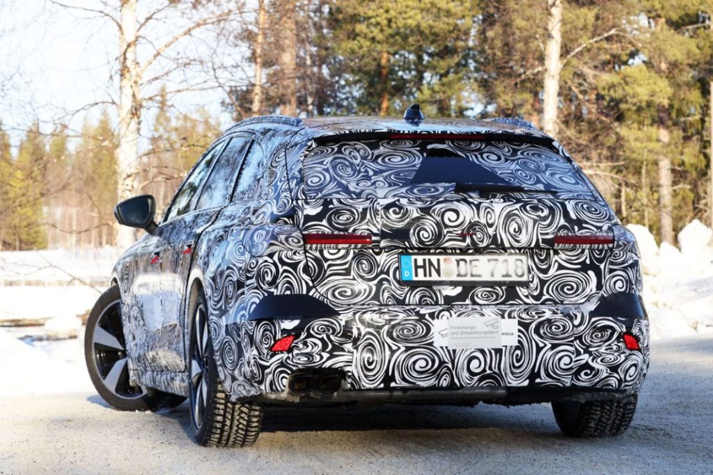 El Audi A4 Avant muestra detalles casi definitivos 15 Motor16 Audi A4 less camo winter 13 Motor16