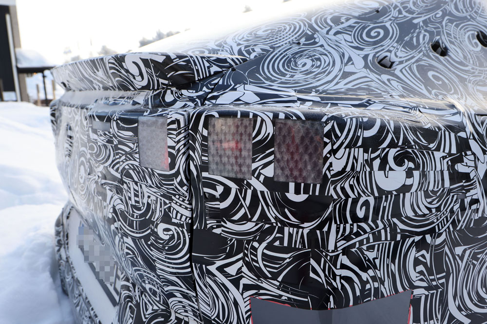 El BMW iX2 eléctrico, cazado en plena carga 15 Motor16 BMW iX2 winter 13 Motor16