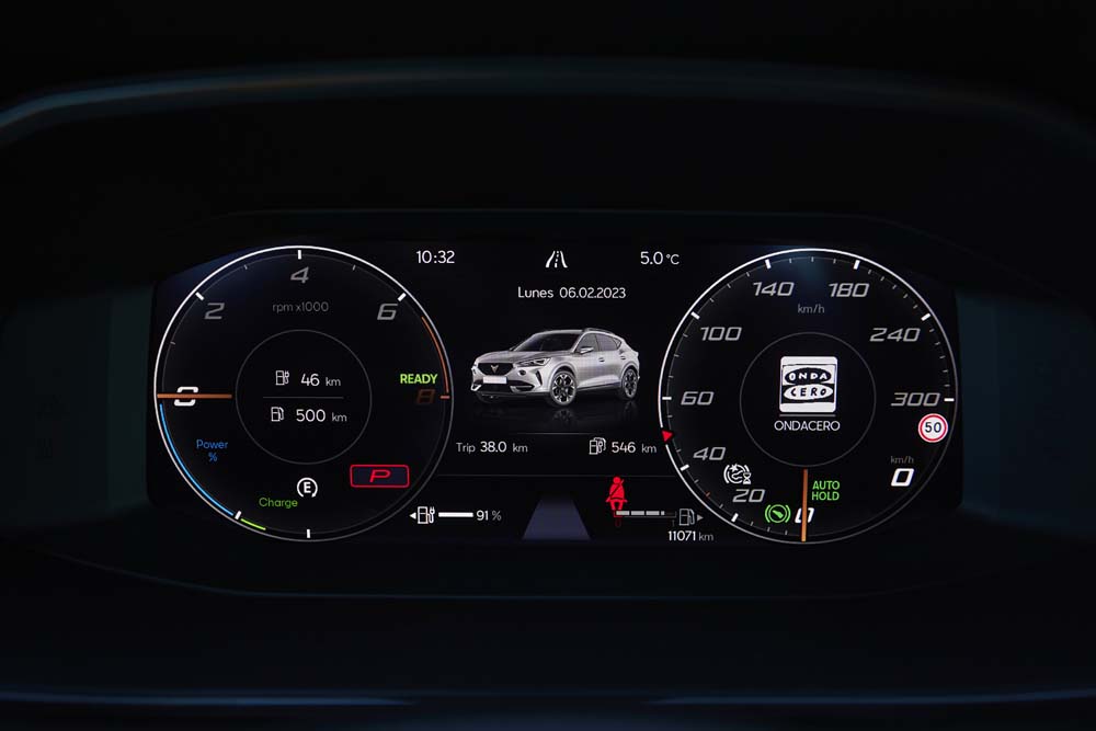 Peugeot 408 y Cupra Formentor. Comparamos dos híbridos enchufables de moda 29 Motor16 Cupra Formentor PHEV 9 Motor16