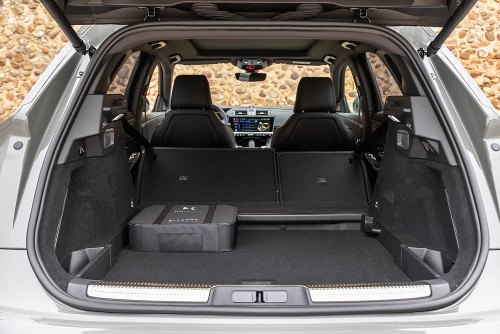 Prueba del DS 7 E-TENSE 360 CV 4x4. Eficiente y deportivo 19 Motor16 DS 7 E TENSE 360 CV 4x4 10 Motor16