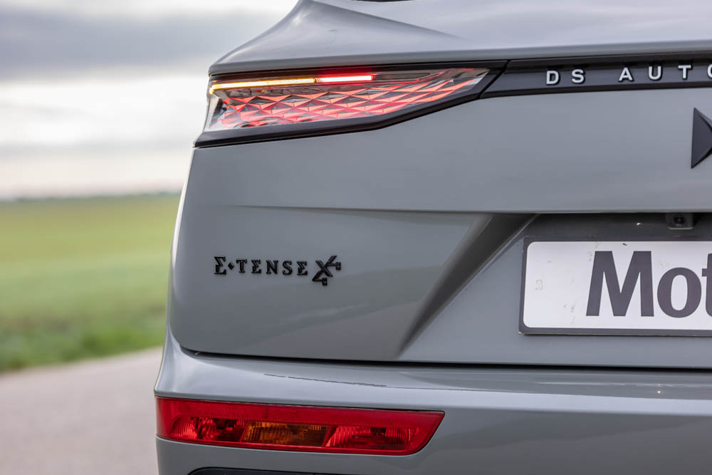 Prueba del DS 7 E-TENSE 360 CV 4x4. Eficiente y deportivo 23 Motor16 DS 7 E TENSE 360 CV 4x4 14 Motor16