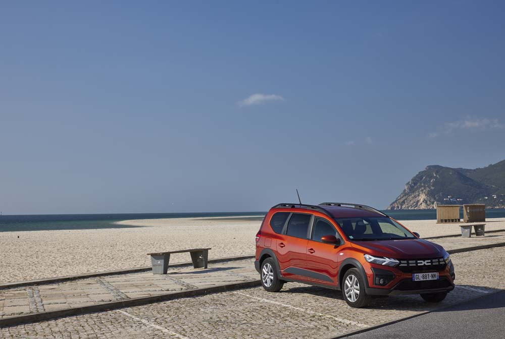 Dacia Jogger Hybrid. Probamos el híbrido de 7 plazas más barato del mercado 13 Motor16 Dacia Jogger HYBRID 11 Motor16