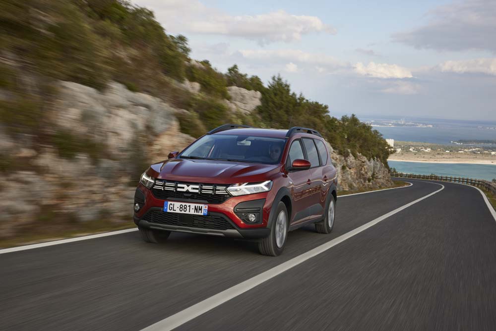 Dacia Jogger Hybrid. Probamos el híbrido de 7 plazas más barato del mercado 18 Motor16 Dacia Jogger HYBRID 21 Motor16