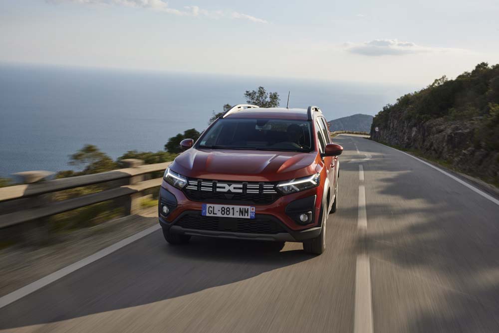 Dacia Jogger Hybrid. Probamos el híbrido de 7 plazas más barato del mercado 22 Motor16 Dacia Jogger HYBRID 26 Motor16