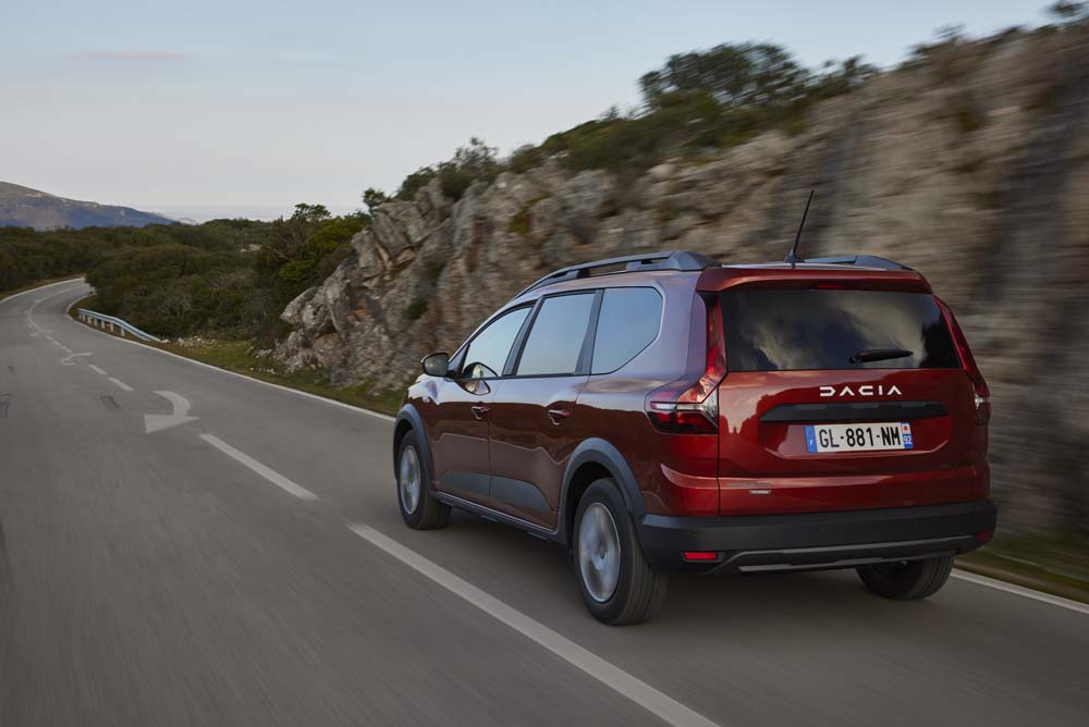 Dacia Jogger Hybrid. Probamos el híbrido de 7 plazas más barato del mercado 24 Motor16 Dacia Jogger HYBRID 28 Motor16