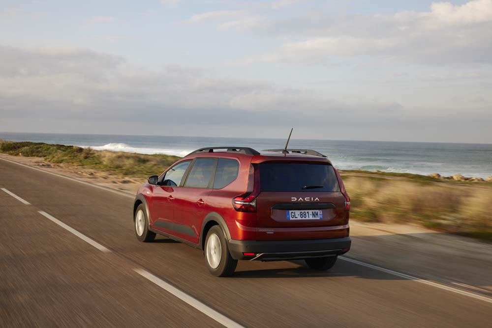 Dacia Jogger Hybrid. Probamos el híbrido de 7 plazas más barato del mercado 8 Motor16 Dacia Jogger HYBRID 3 Motor16