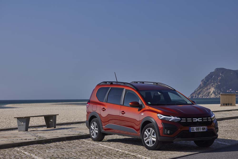 Dacia Jogger Hybrid. Probamos el híbrido de 7 plazas más barato del mercado 27 Motor16 Dacia Jogger HYBRID 37 Motor16