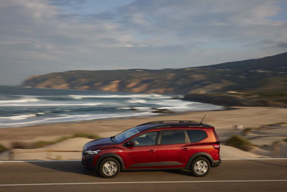 Dacia Jogger Hybrid. Probamos el híbrido de 7 plazas más barato del mercado 2 Motor16 Dacia Jogger Hybrid.