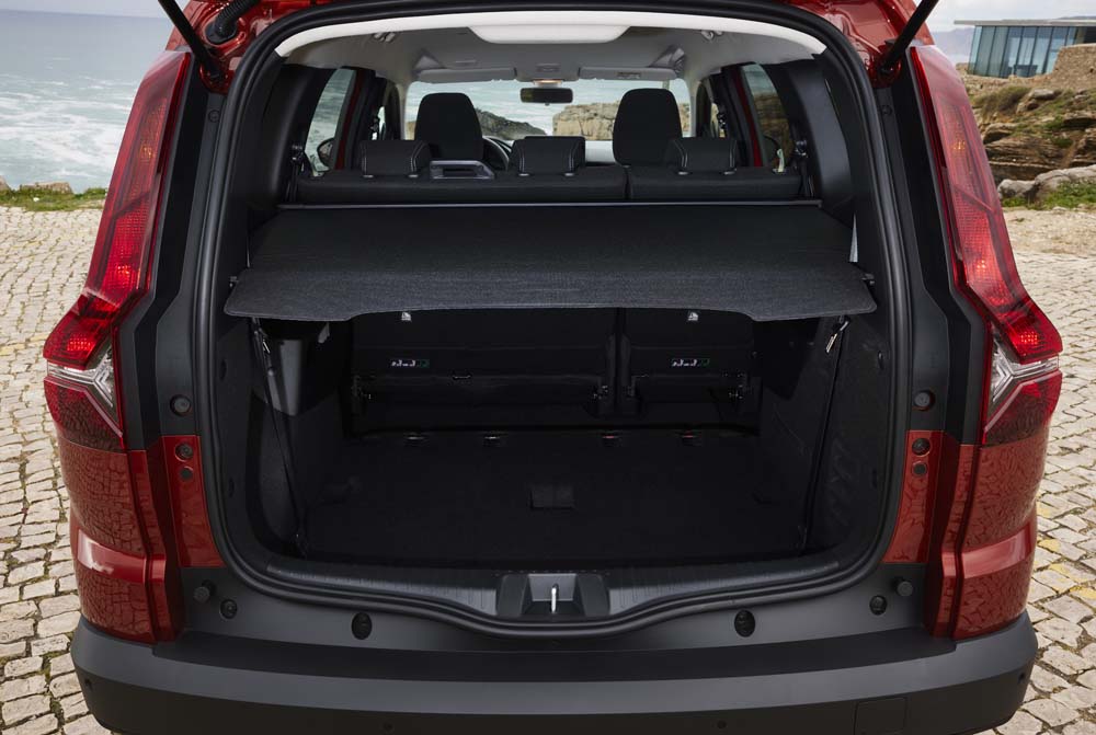 Dacia Jogger Hybrid. Probamos el híbrido de 7 plazas más barato del mercado 41 Motor16 Dacia Jogger HYBRID 58 Motor16