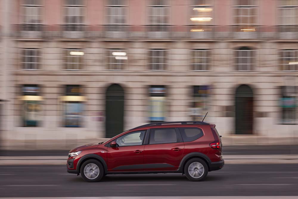 Dacia Jogger Hybrid. Probamos el híbrido de 7 plazas más barato del mercado 10 Motor16 Dacia Jogger HYBRID 6 Motor16