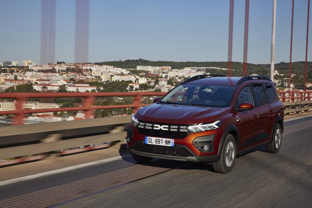 Dacia Jogger Hybrid. Probamos el híbrido de 7 plazas más barato del mercado 12 Motor16 Dacia Jogger HYBRID 9 Motor16
