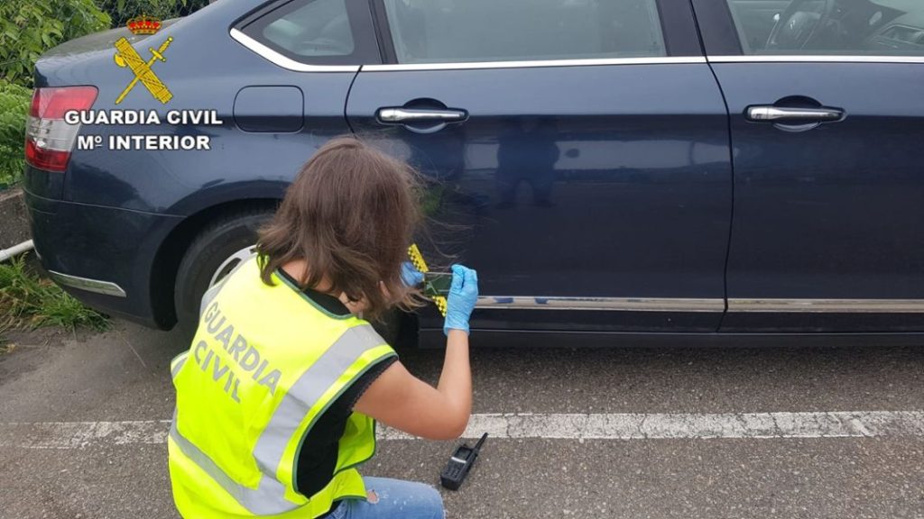 Los actos vandálicos en los coches le cuestan al seguro casi mil millones de euros anuales 1 Motor16 EuropaPress 3266957 imagen coche danado supuestamente vecina baiona pontevedra Motor16
