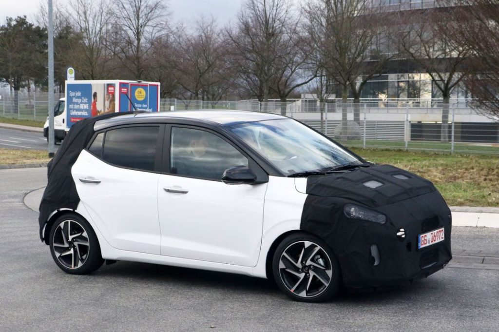 El Hyundai i10 está listo para una actualización 16 Motor16 Hyundai i10 facelift 14 Motor16