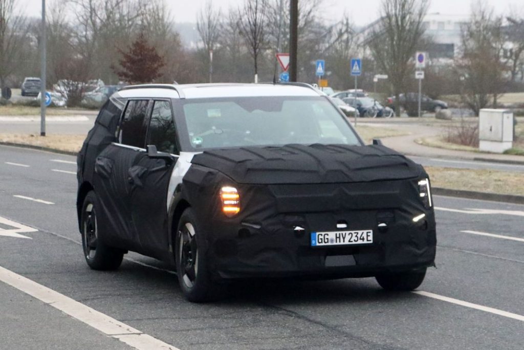 El Kia EV9 prepara su lanzamiento 5 Motor16 Kia EV9 2 Motor16