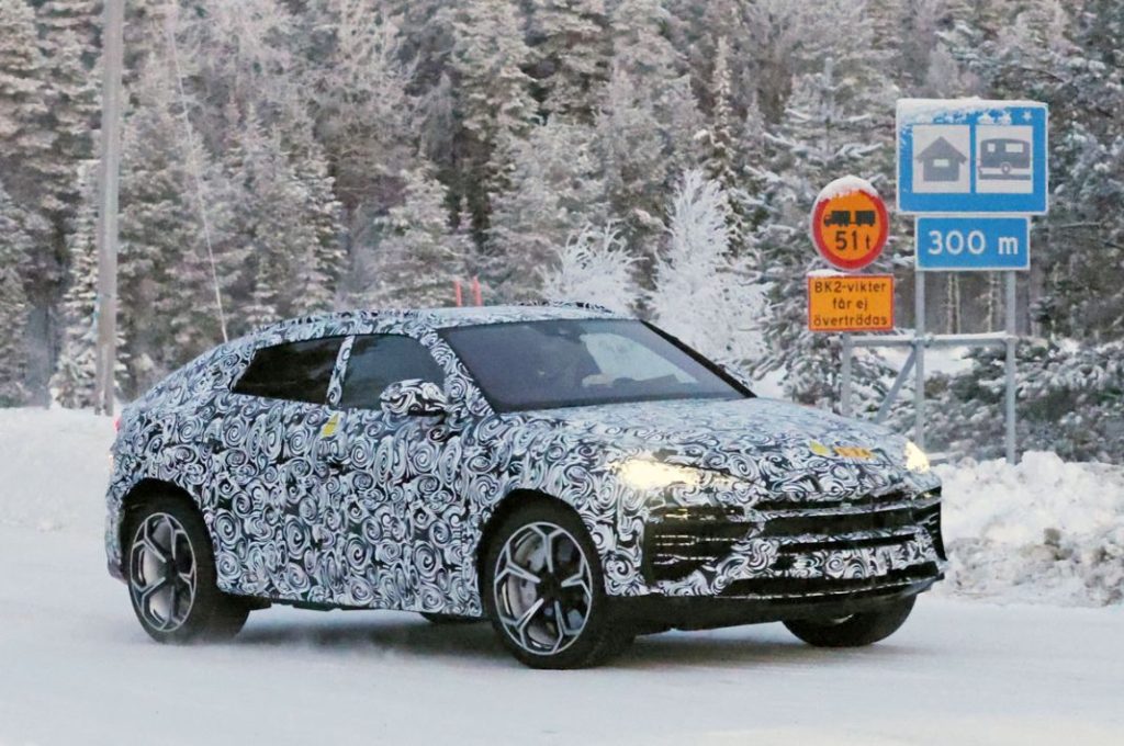 Lamborghini LB744: el Aventador del futuro tiene fecha de presentación 4 Motor16 Lamborghini Urus PHEV winter 10 Motor16