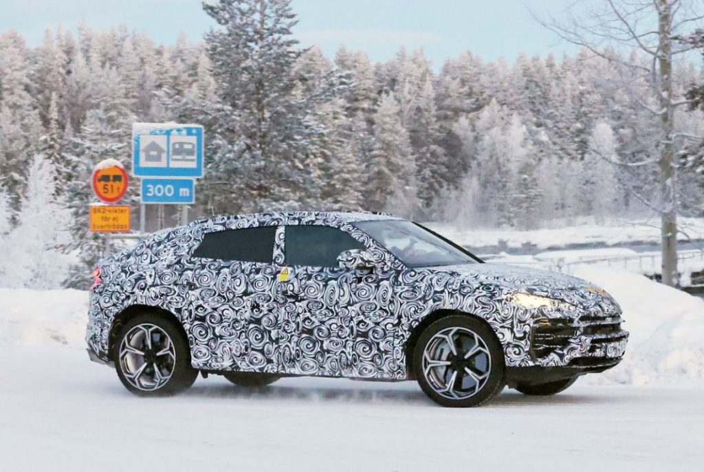 El Lamborghini Urus PHEV, sobre la nieve 13 Motor16 Lamborghini Urus PHEV winter 11 Motor16