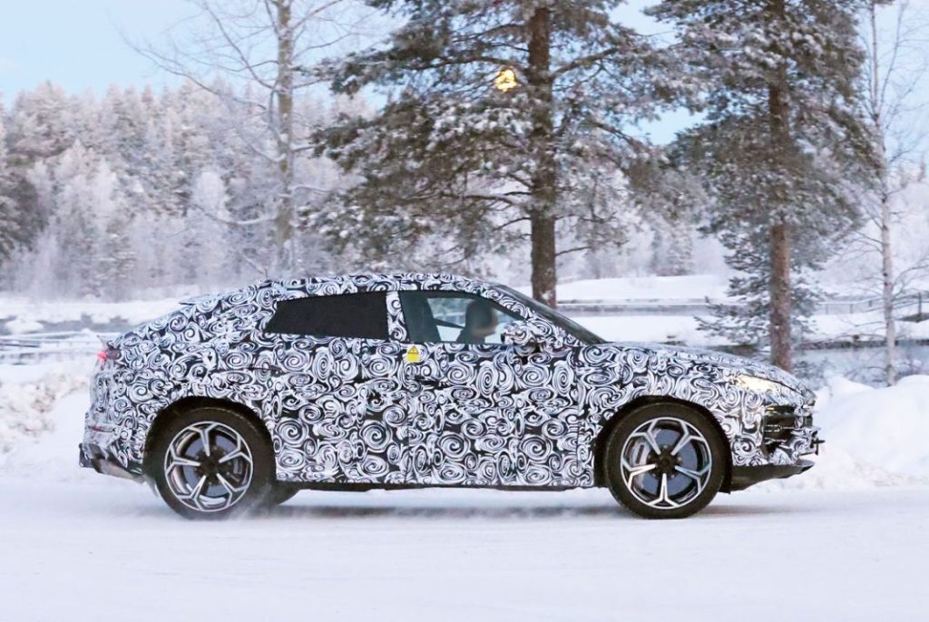 El Lamborghini Urus PHEV, sobre la nieve 2 Motor16 Lamborghini Urus PHEV