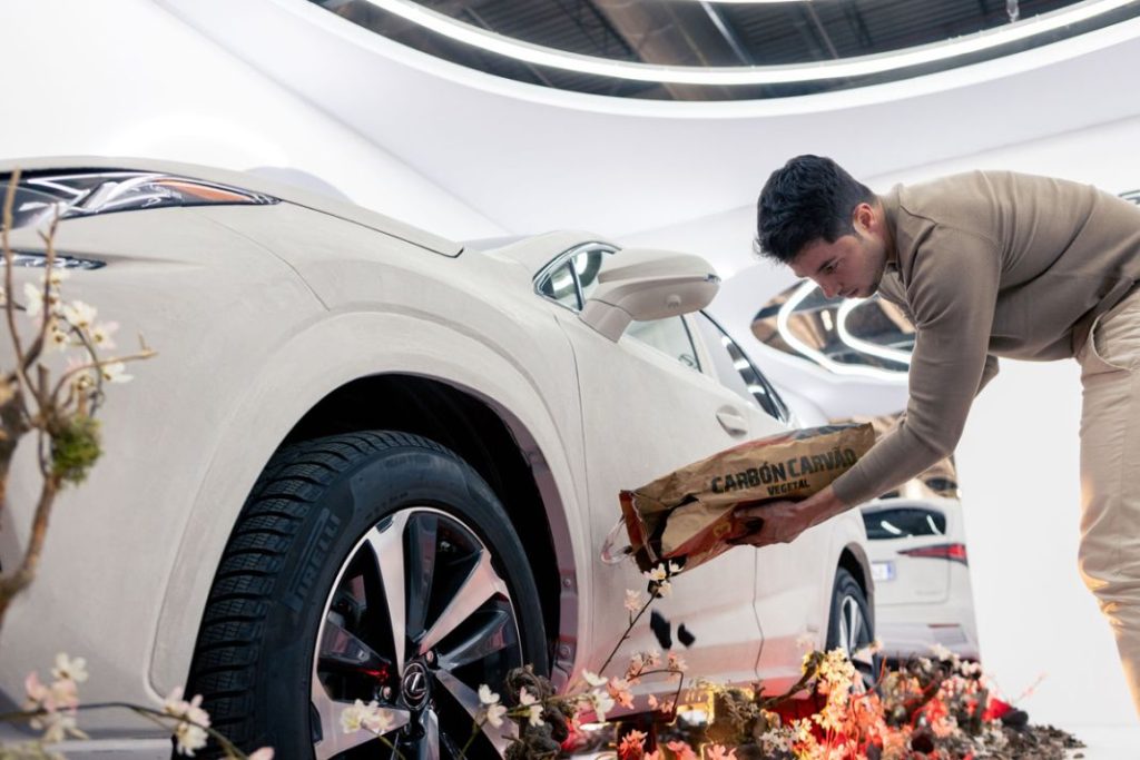 El Lexus RX se convertirá en art car 10 Motor16 Lexus ARCOMadrid 20238 Motor16
