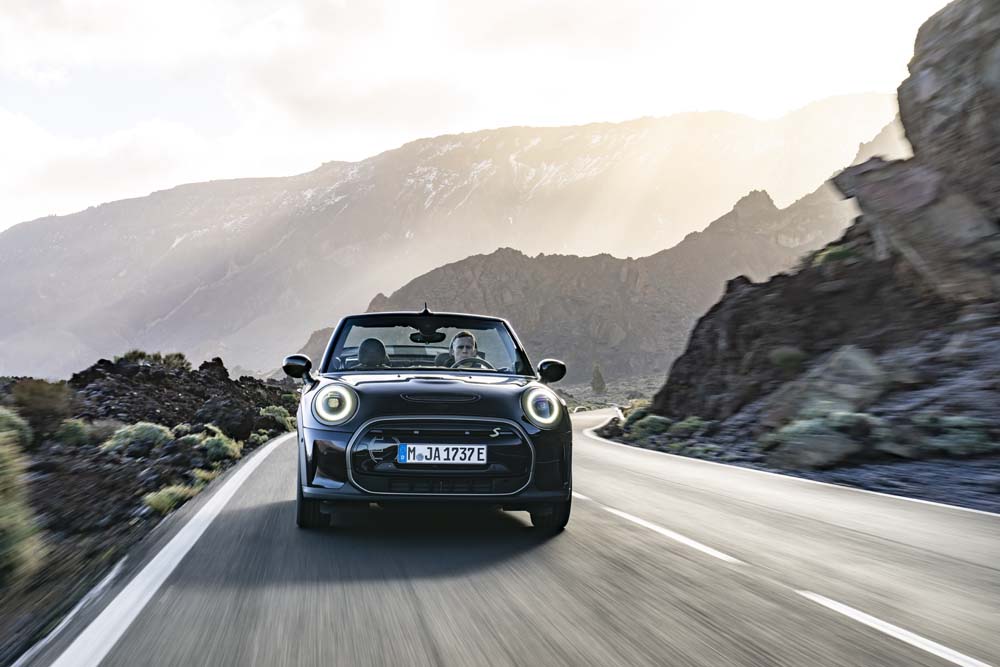 MINI Cabrio electrico 61 Motor16