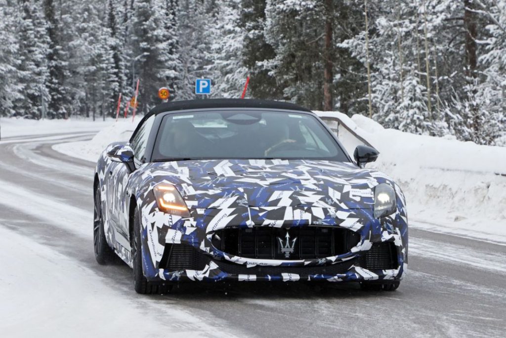El Maserati GranCabrio, espiado en el frío 1 Motor16 Maserati GranCabrio