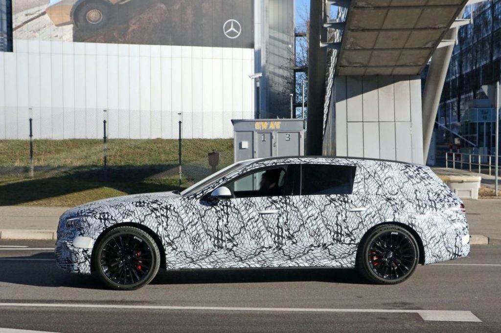 AMG E 53 Wagon, el familiar más caliente de Mercedes 2 Motor16 Mercedes AMG E53 Wagon 5 Motor16