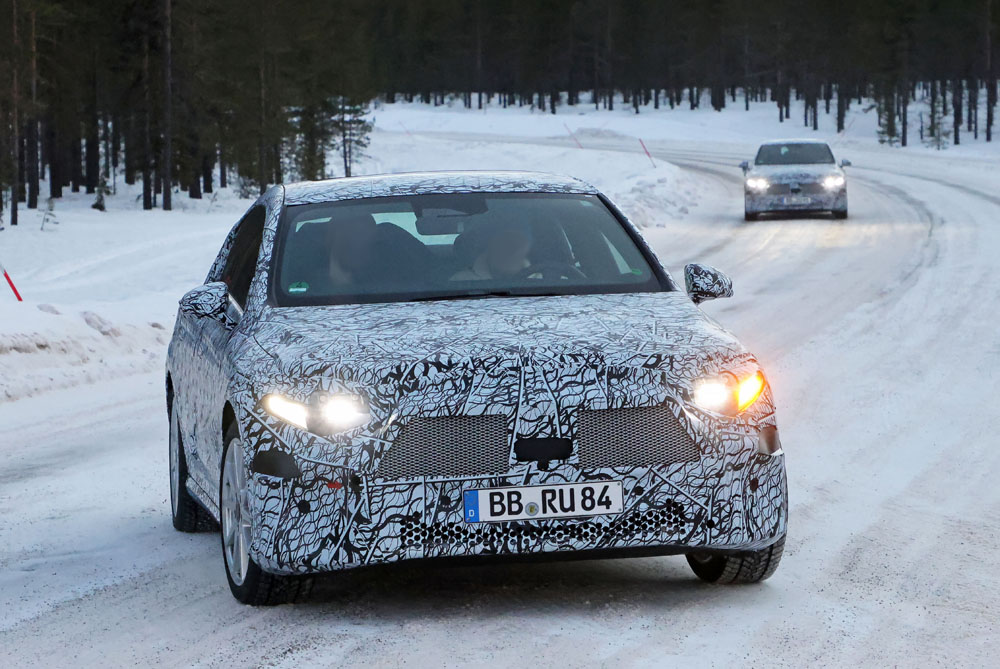 Mercedes ya trabaja en un sedán eléctrico pequeño 23 Motor16 Mercedes EQA Sedan 21 Motor16