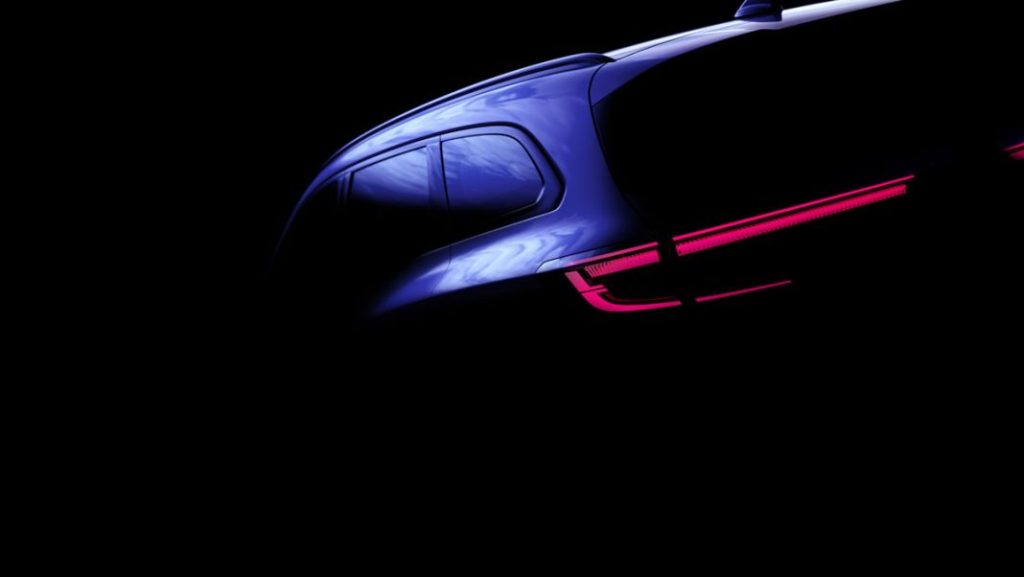 El Renault Espace muestra su silueta 2 Motor16 NUEVO RENAULT ESPACE 3 Motor16