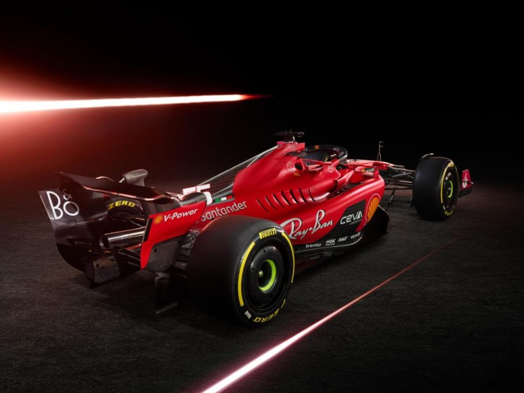El peor de los temores para Carlos Sainz. ¿Y si Ferrari se hubiera equivocado en 2023? 3 Motor16 Nuevo Ferraro SF23 11 Motor16