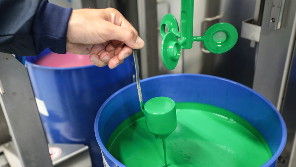 En Porsche no eliges la pintura; directamente la creas tú mismo 3 Motor16 Porsche Verde Essmann