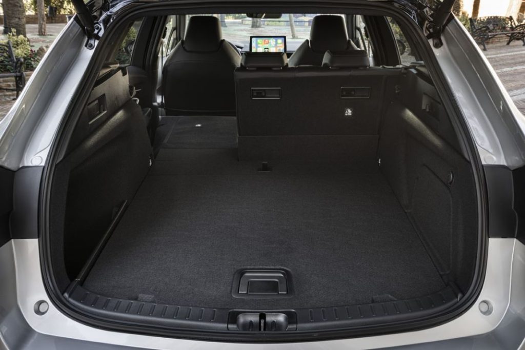 Conducimos el nuevo Toyota Corolla: un líder indiscutible 14 Motor16 TOYOTA COROLLA 2023 11 Motor16