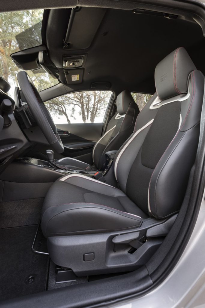 Conducimos el nuevo Toyota Corolla: un líder indiscutible 12 Motor16 TOYOTA COROLLA 2023 9 Motor16