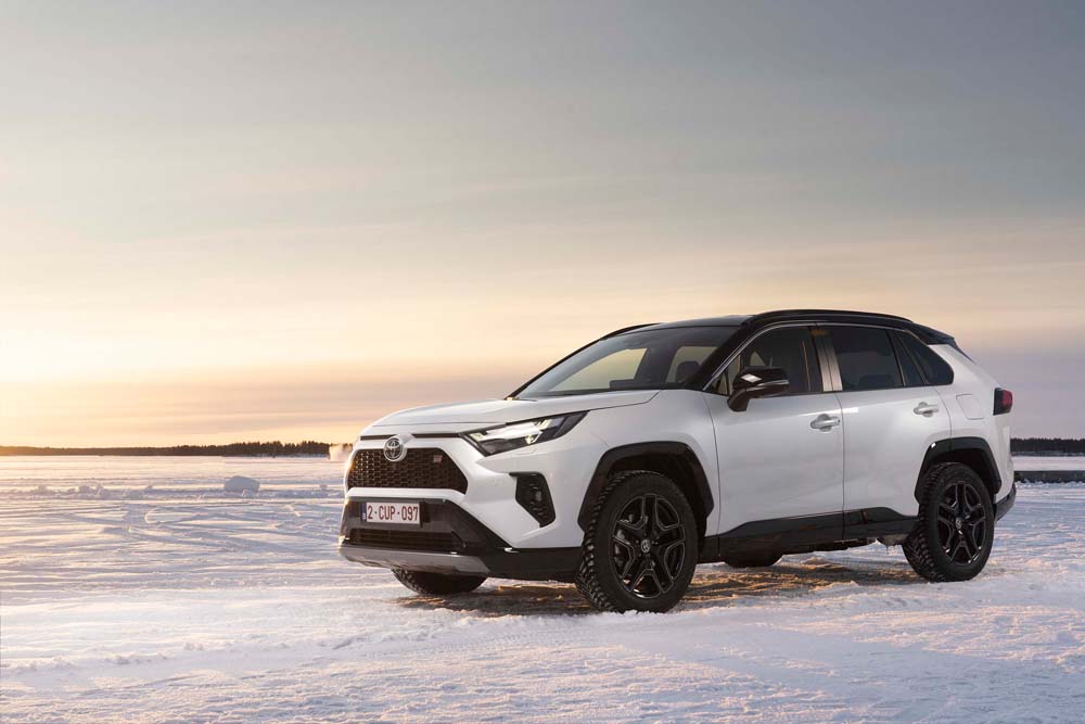 Toyota RAV4 GR SPORT. Ya está a la venta 3 Motor16 Toyota RAV4 GR SPORT.