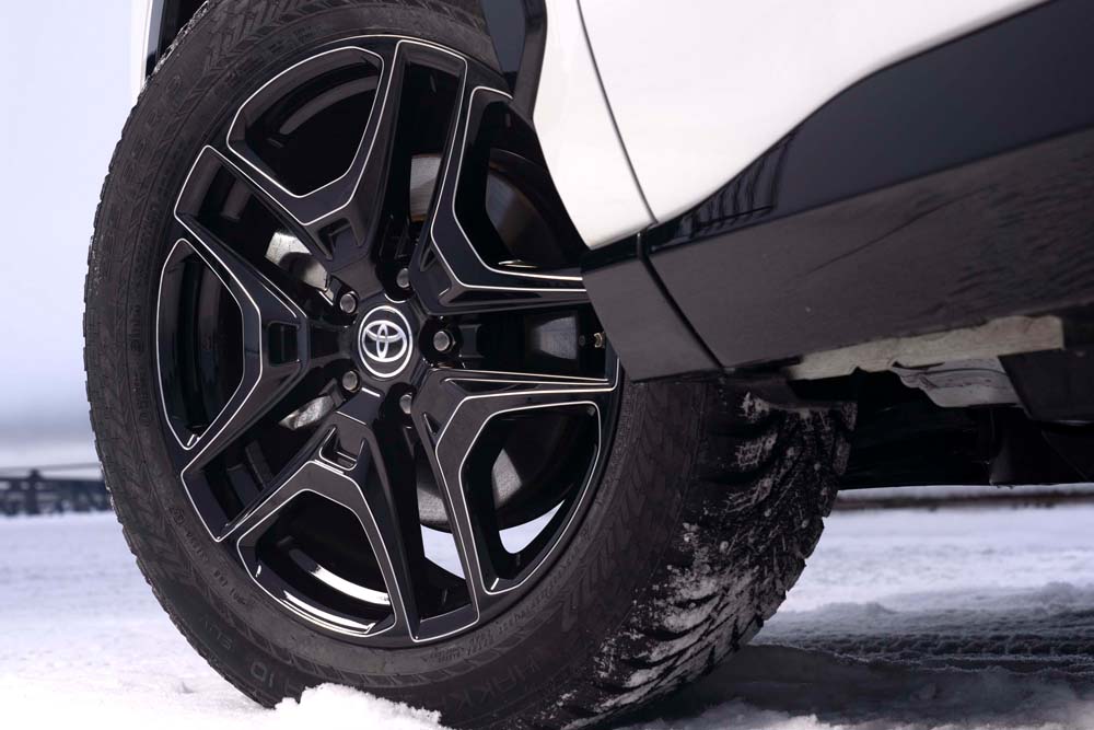 Toyota RAV4 GR SPORT. Ya está a la venta 7 Motor16 Toyota RAV4 GR SPORT 20223 3 1 Motor16