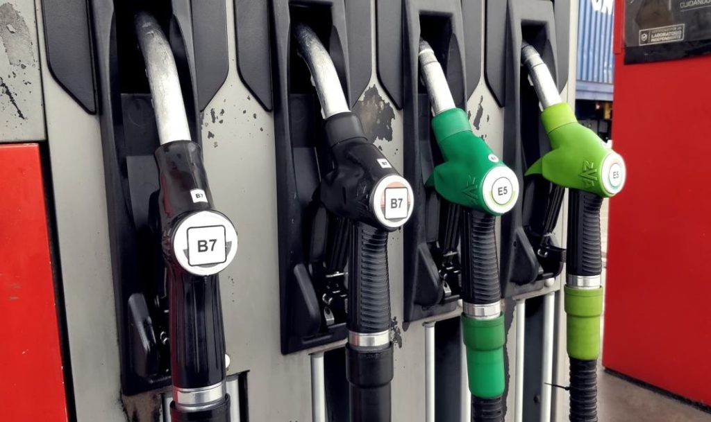 Esto es lo que pasa si echas diésel a un coche de gasolina 98 Motor16 dañar