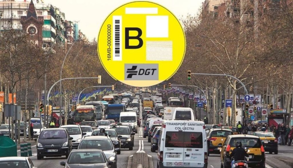 Si tu coche tiene la etiqueta B de la DGT, prepara el bolsillo si tienes que aparcar en una Zona SER 66 Motor16 etiqueta