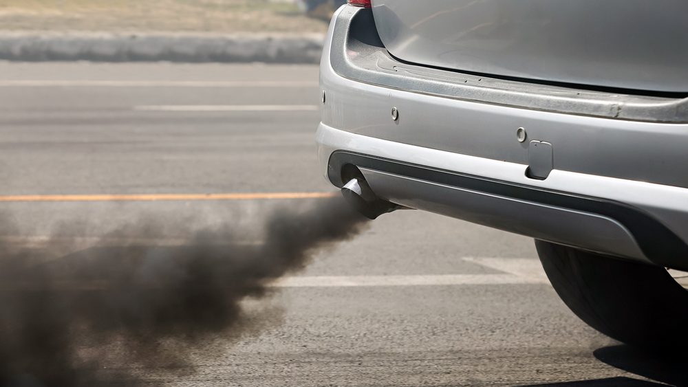 El truco infalible para evitar una de las averías más caras en tu coche 94 Motor16 humo edited Motor16