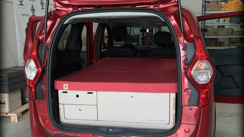 camper
