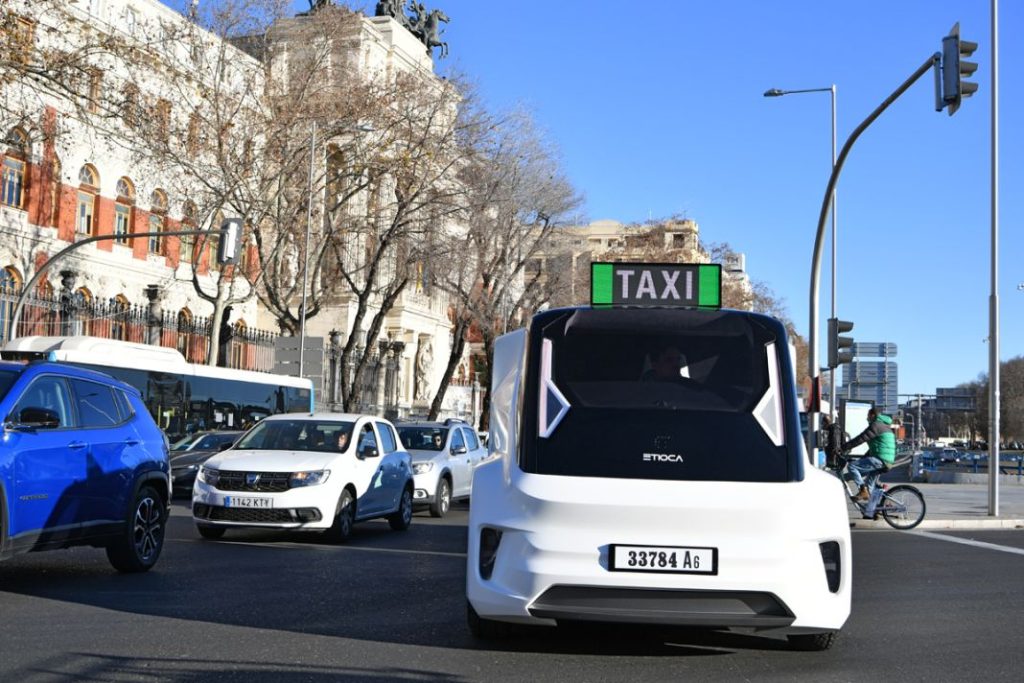 El taxi del futuro ya está en España 1 Motor16 taxi electrico etioca miner2 Motor16