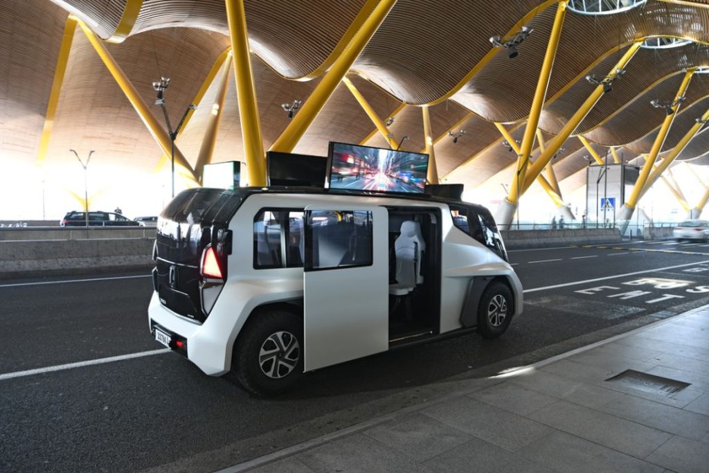 El taxi del futuro ya está en España 3 Motor16 taxi electrico etioca miner5 Motor16