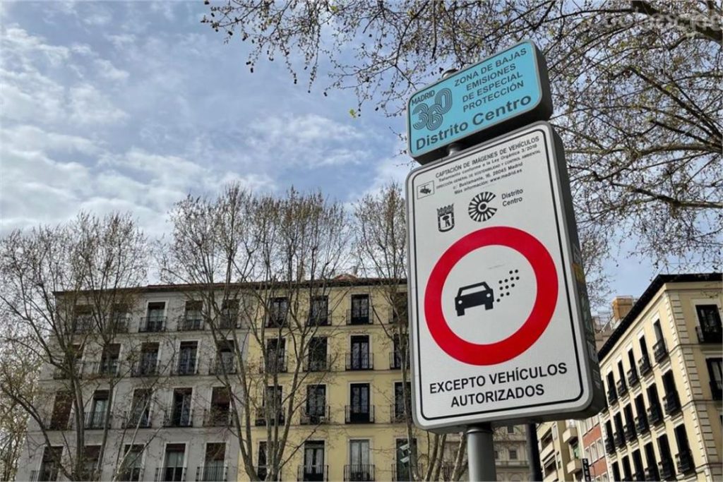 Adiós a las Zonas de Bajas Emisiones (ZBE) en España. ¿Realidad o leyenda urbana? 82 Motor16 vehículos