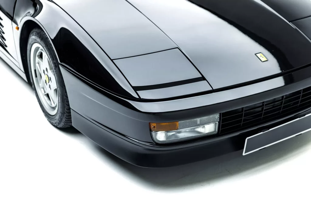 1989 Ferrari Testarossa 18 Motor16