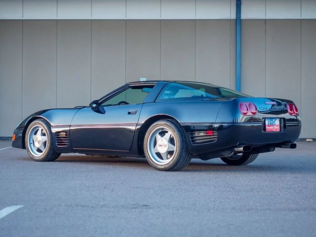 1991 Callaway Corvette eBay. Imagen estática trasera.