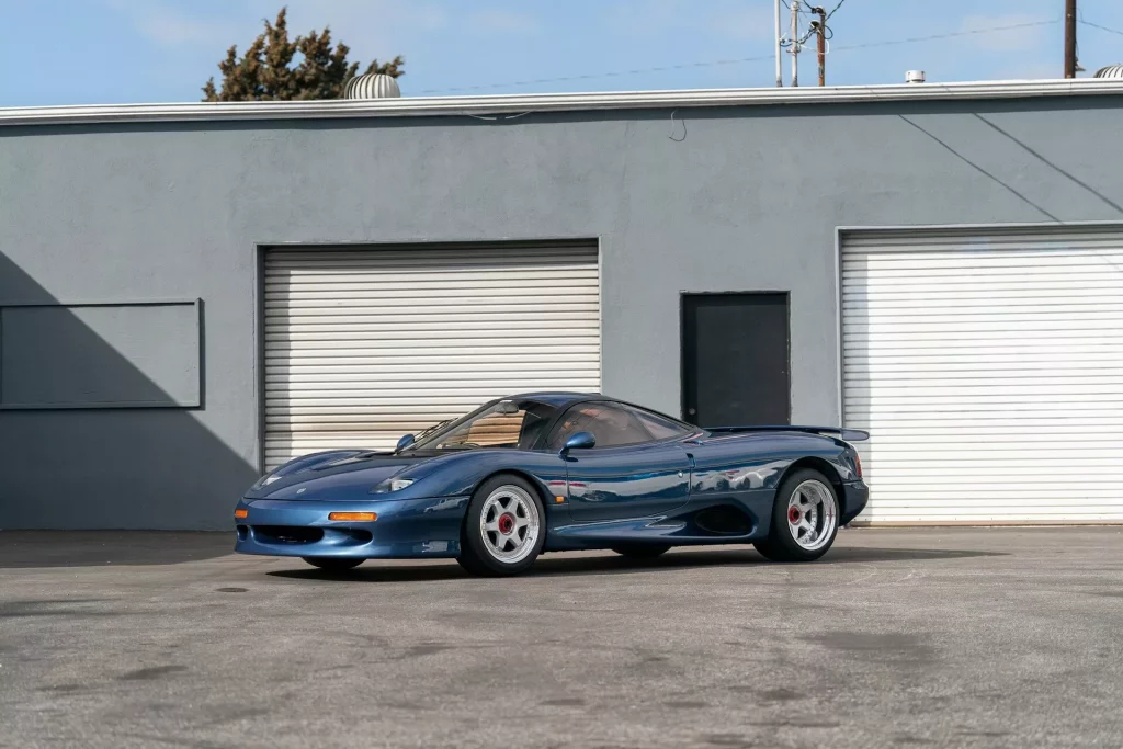 1991 Jaguar XJR-15 RM Sotheby's. Imagen estática.