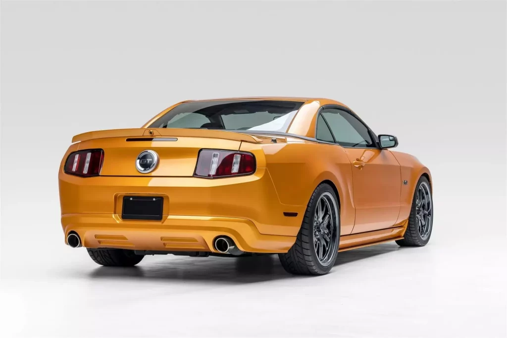 2011 Ford Mustang Hardtop 15 Motor16