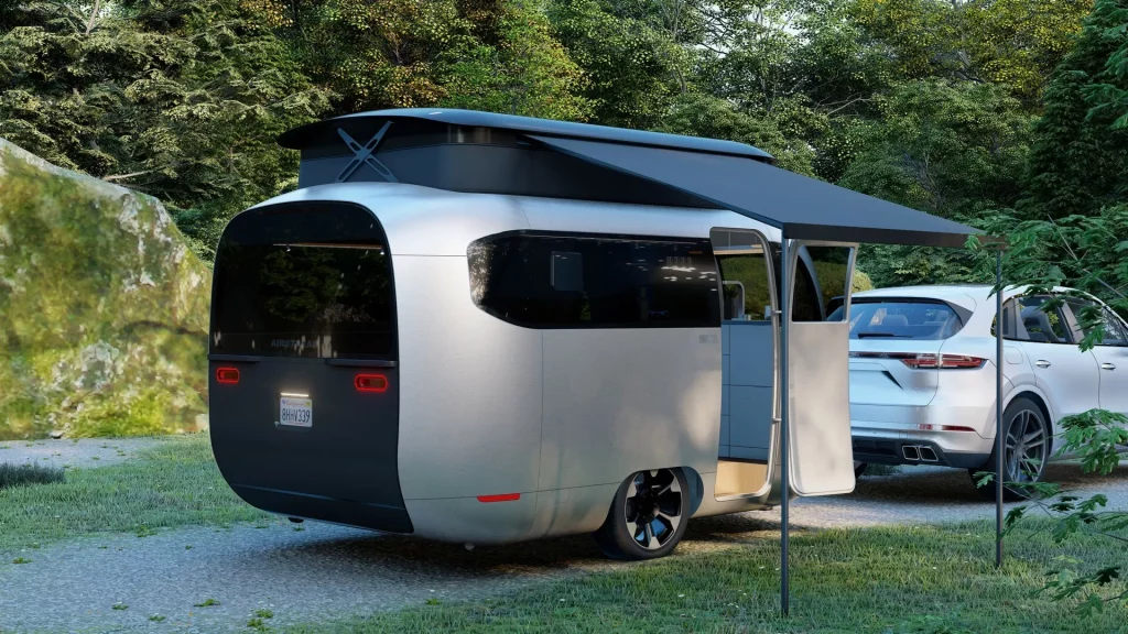 2023 Airstream Porsche caravana. Imagen exterior estática.