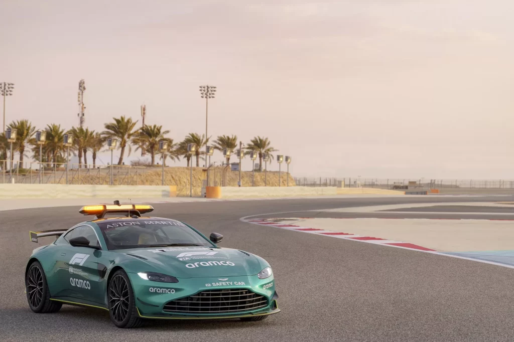 2023 Aston Martin Vantage Safety Car. Imagen estática.