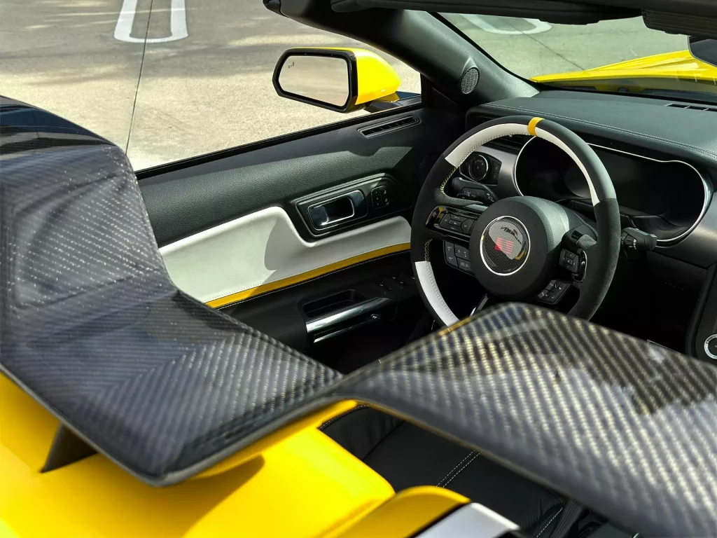 2023 Ford Mustang Saleen SA-40. Imagen detalle interior.