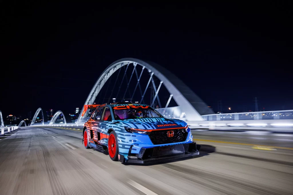 Honda CR-V Hybrid Racer: de locos 4 Motor16 2023 Honda CR V Hybrid Racer 1 Motor16